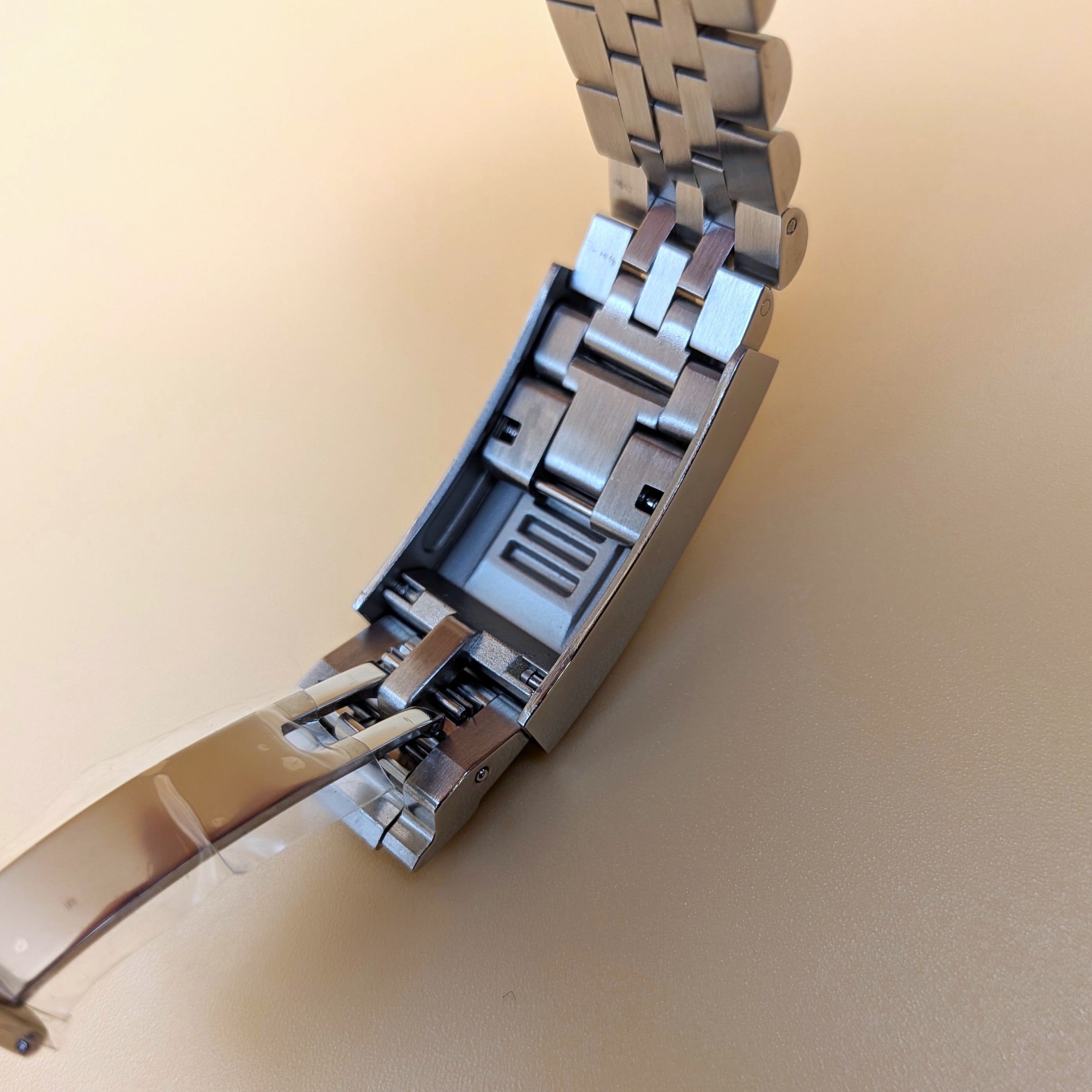 GMT Automatic One Watch Two Worlds Inspired Pepsi Bezel