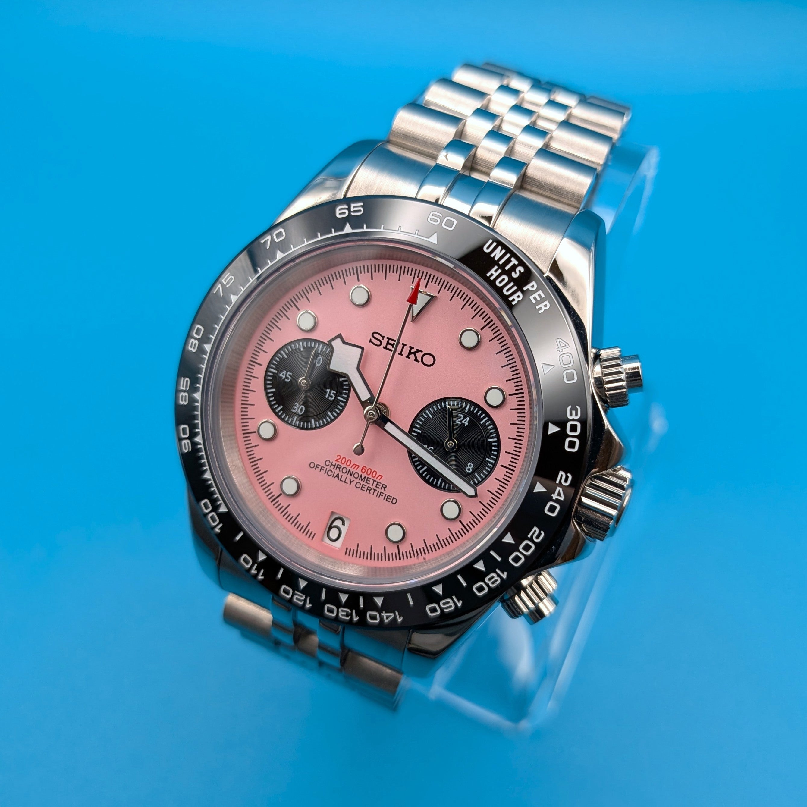 Classic Chronograph Bold Color Timeless Presence
