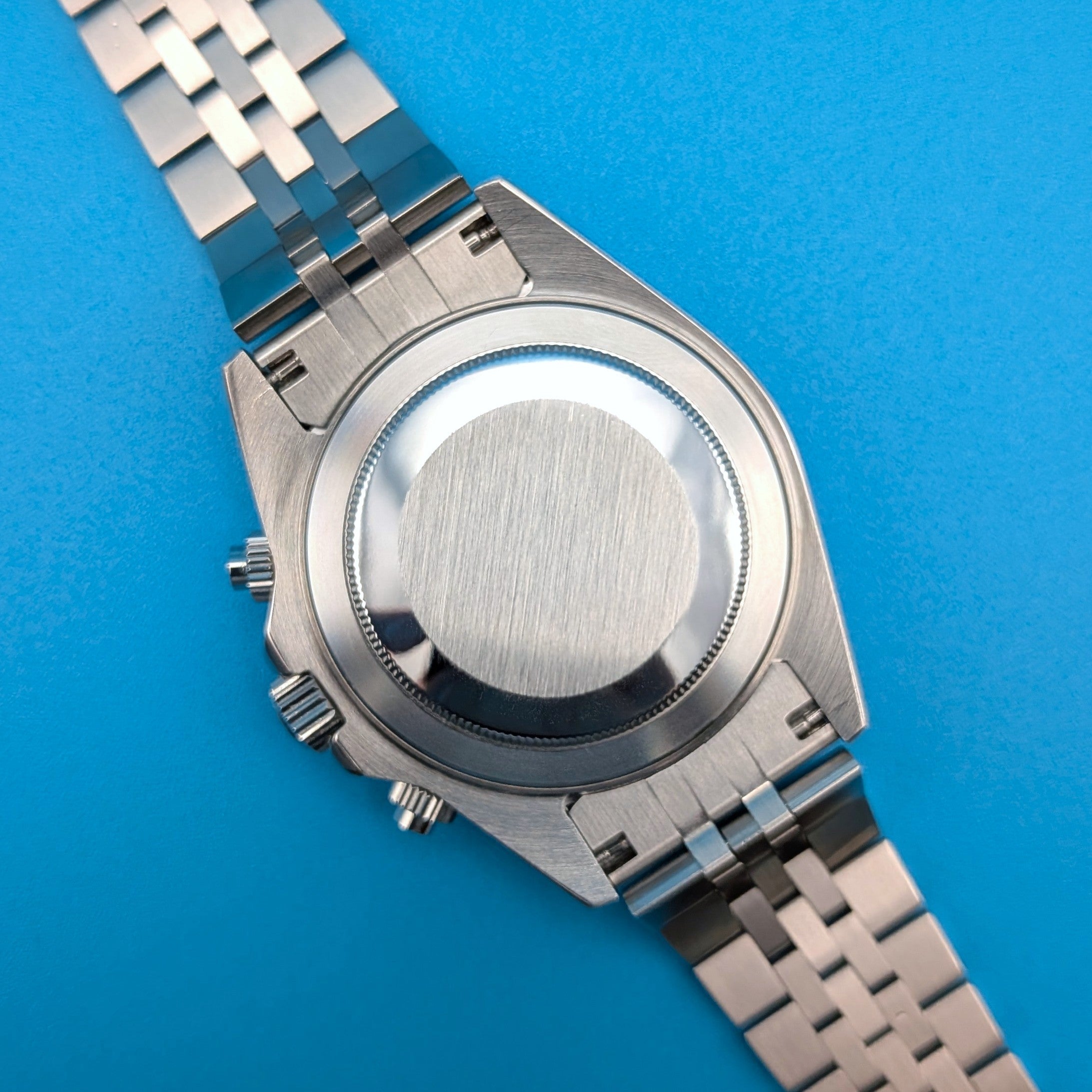 Classic Chronograph Bold Color Timeless Presence