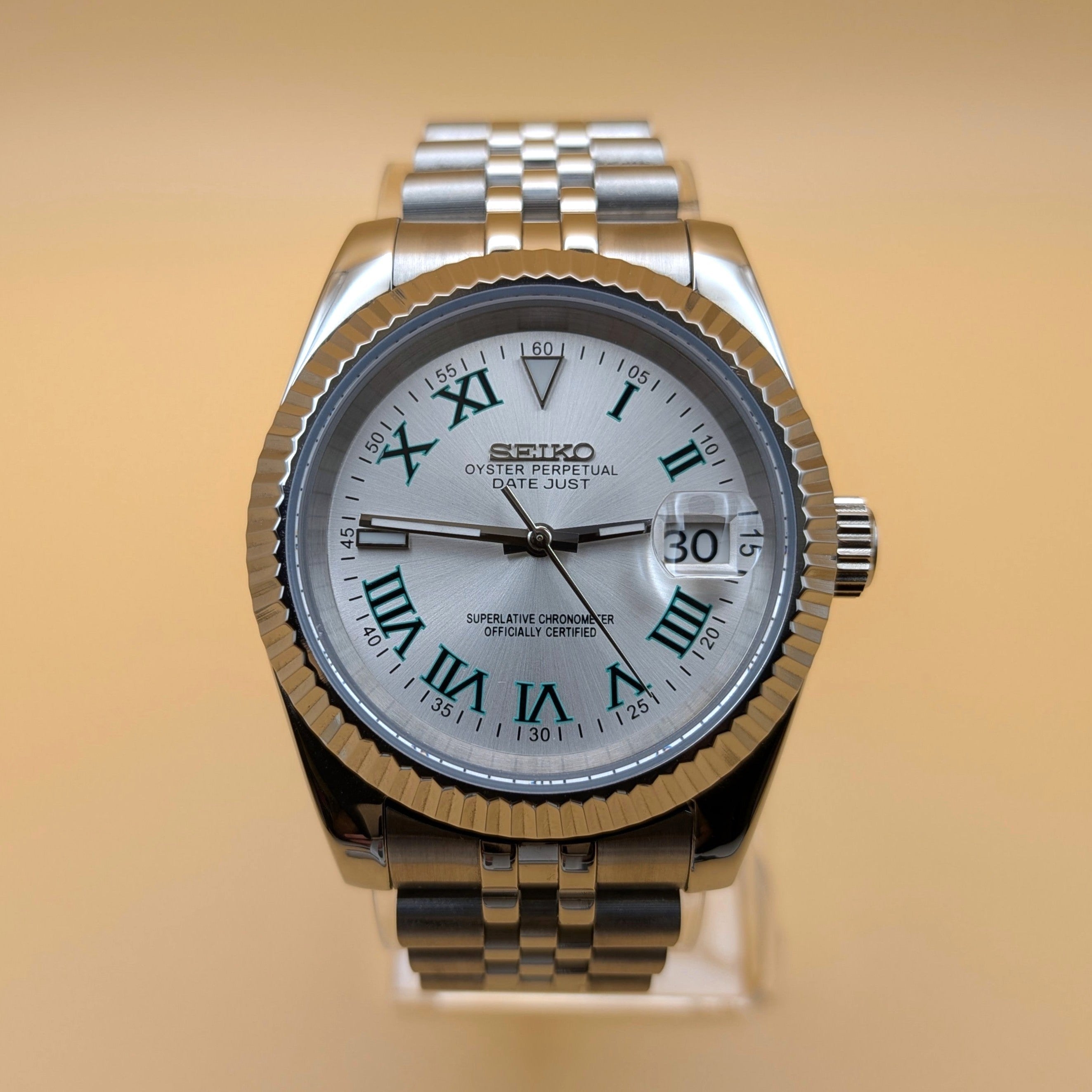 Classic Automatic Timeless Elegance in Every Detail