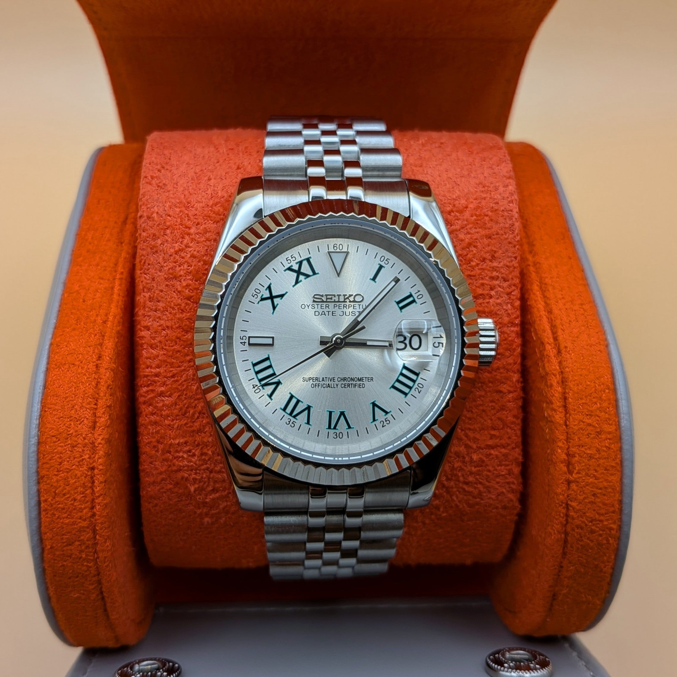 Classic Automatic Timeless Elegance in Every Detail