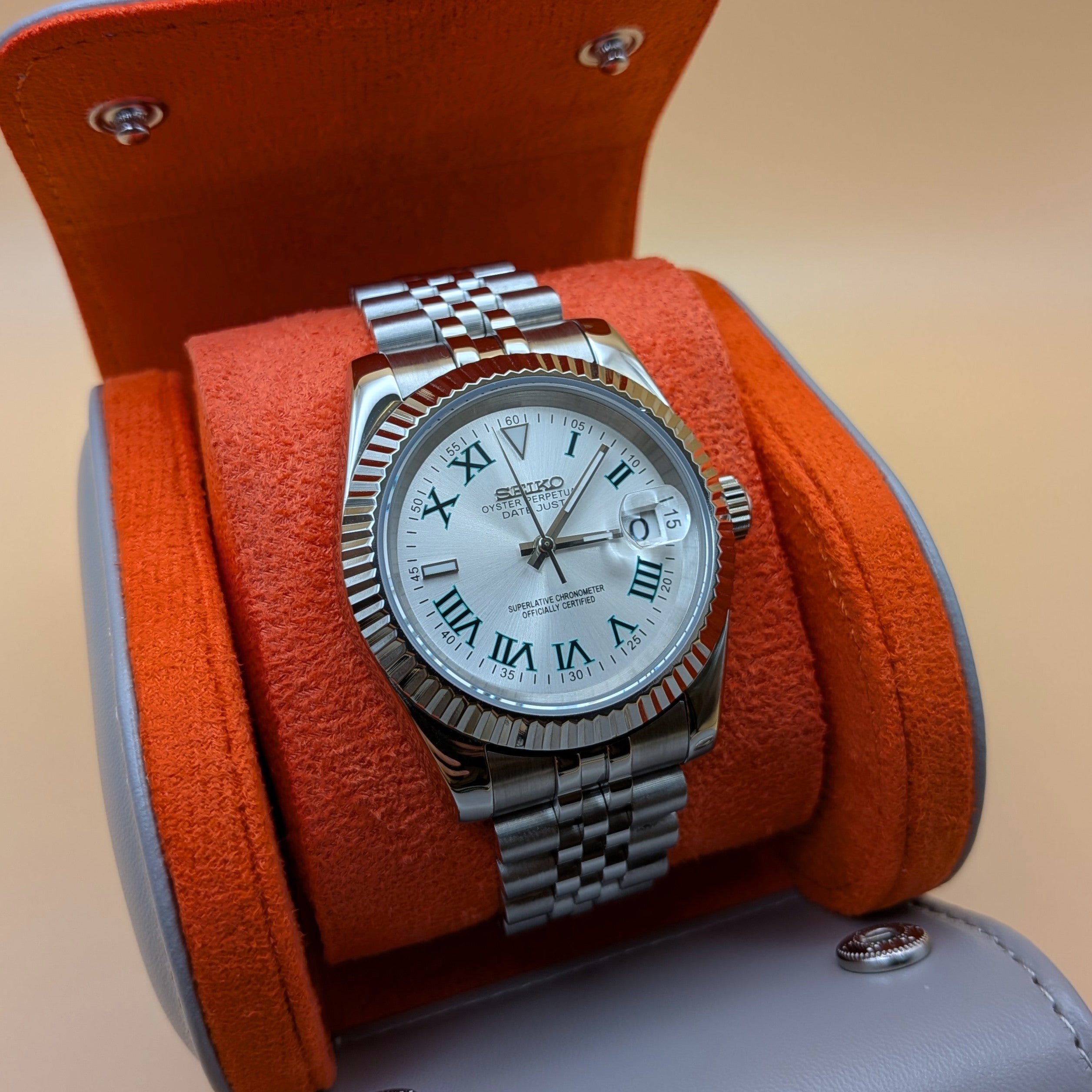 Classic Automatic Timeless Elegance in Every Detail