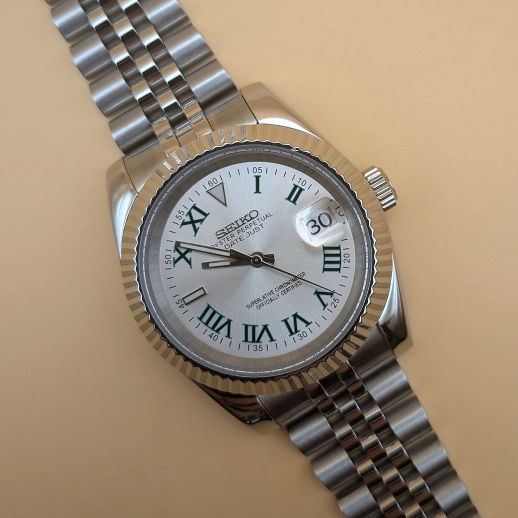 Classic Automatic Roman Silver & Green - Hands On Time