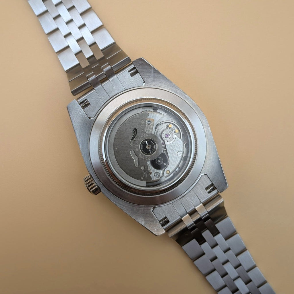 Classic Automatic Roman Silver & Green - Hands On Time