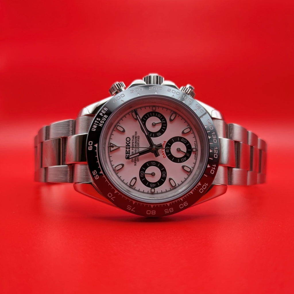 Classic Chronograph White & Black - Hands On Time
