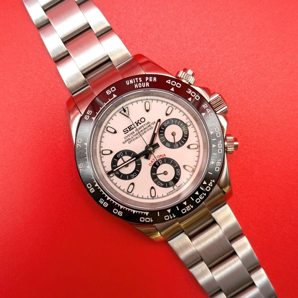 Classic Chronograph White & Black - Hands On Time