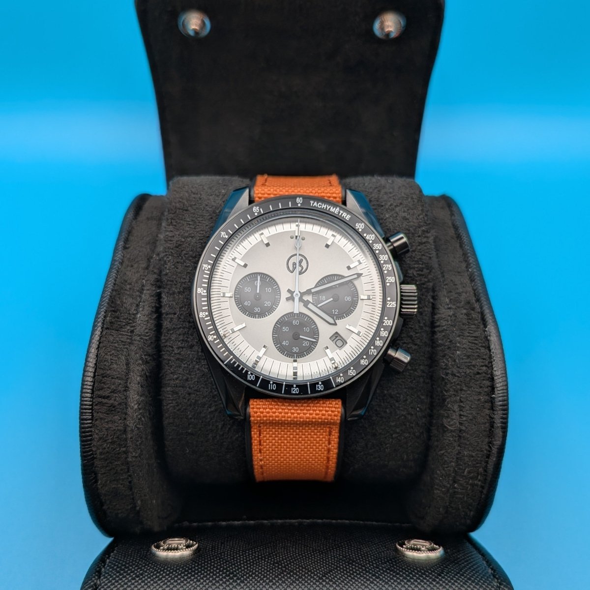 Hands On Time Speed Chronograph White & Black - Hands On Time