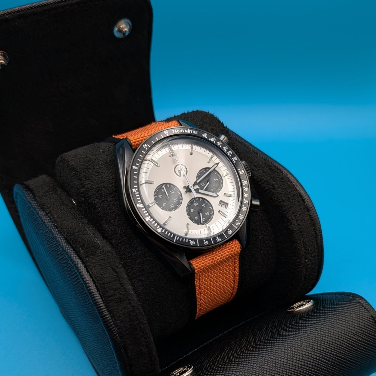 Hands On Time Speed Chronograph White & Black - Hands On Time