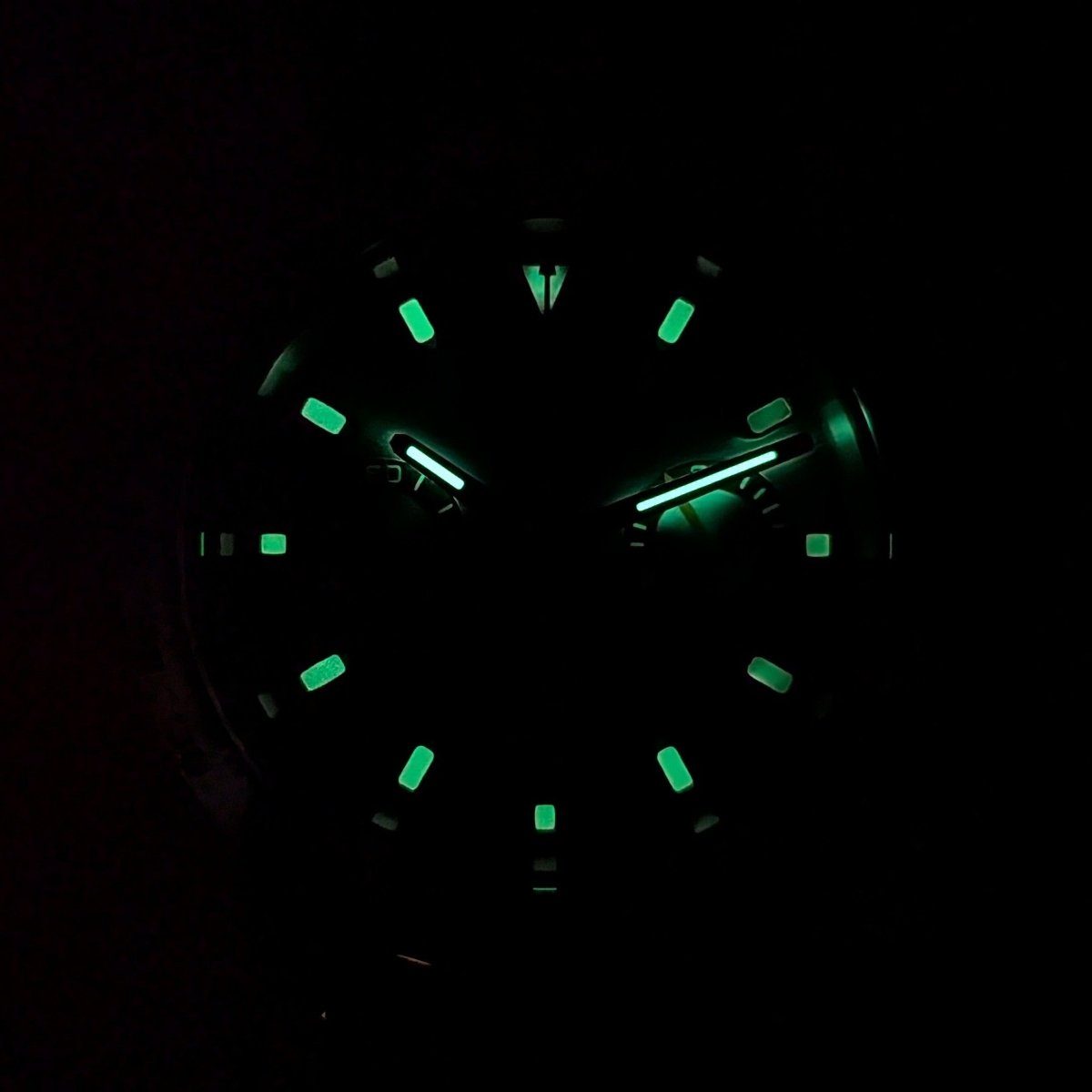 Miami Style Chronograph - Hands On Time