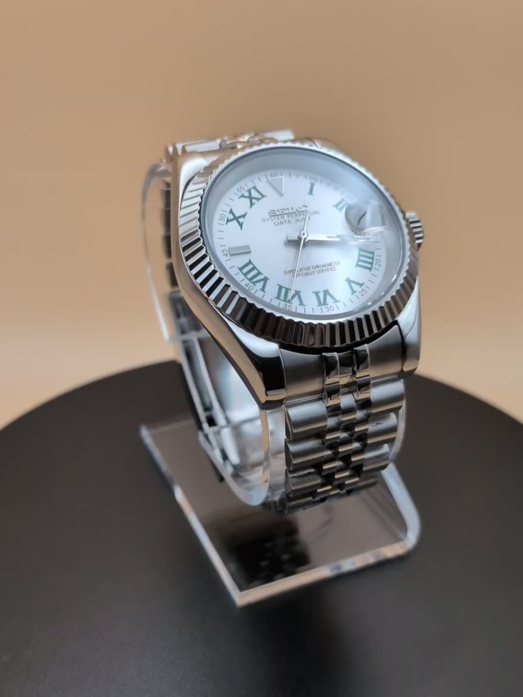 Classic Automatic Timeless Elegance in Every Detail