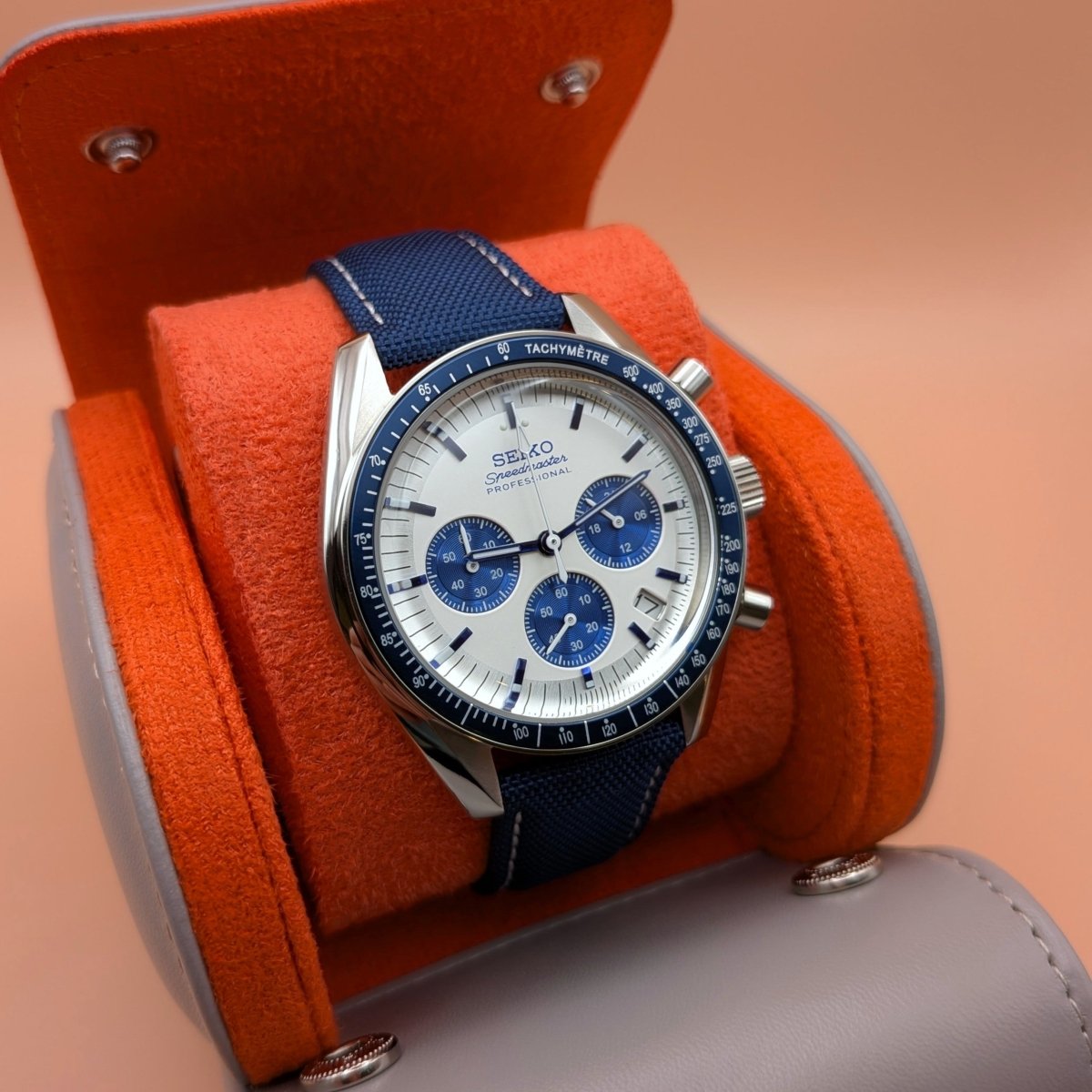 Speed Chronograph White & Blue - Hands On Time